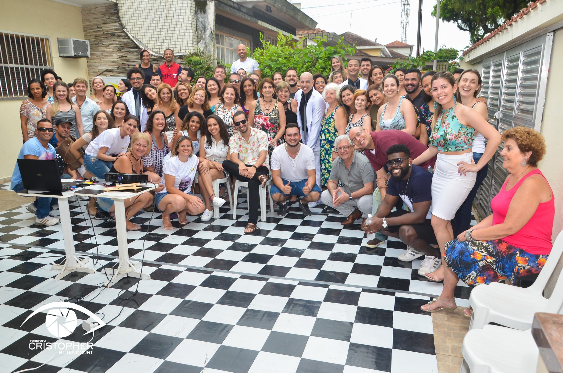 Grande encontro da comunidade Kasa da Dança em Santos-SP